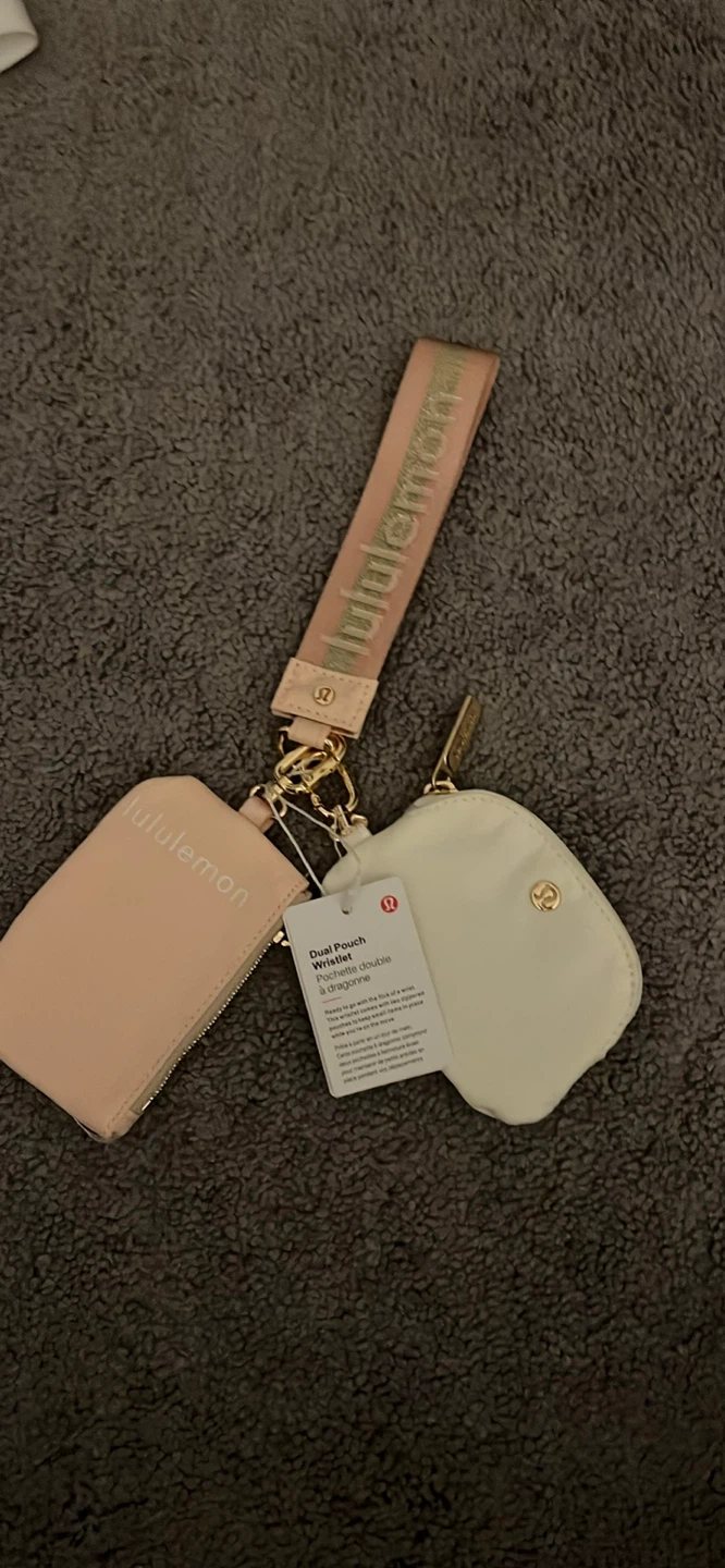 Lululemon Dual Pouch Wristlet - photo 2