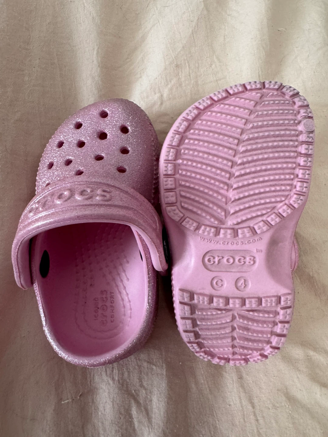 Crocs Glitter & Tie-Dye Clogs - Toddler Size 4 - photo 2
