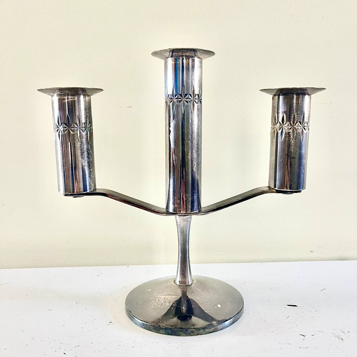 MCM Atomic Starburst Primrose Plate Candelabra