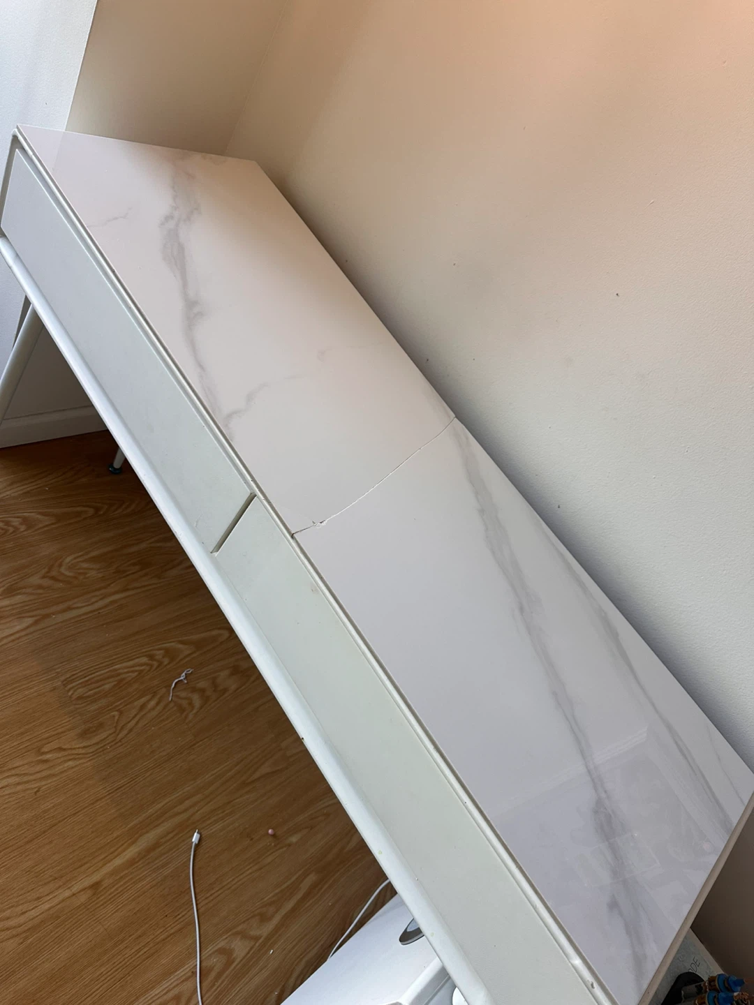 White Makeup Vanity with wireless Bluetooth speaker - photo 3