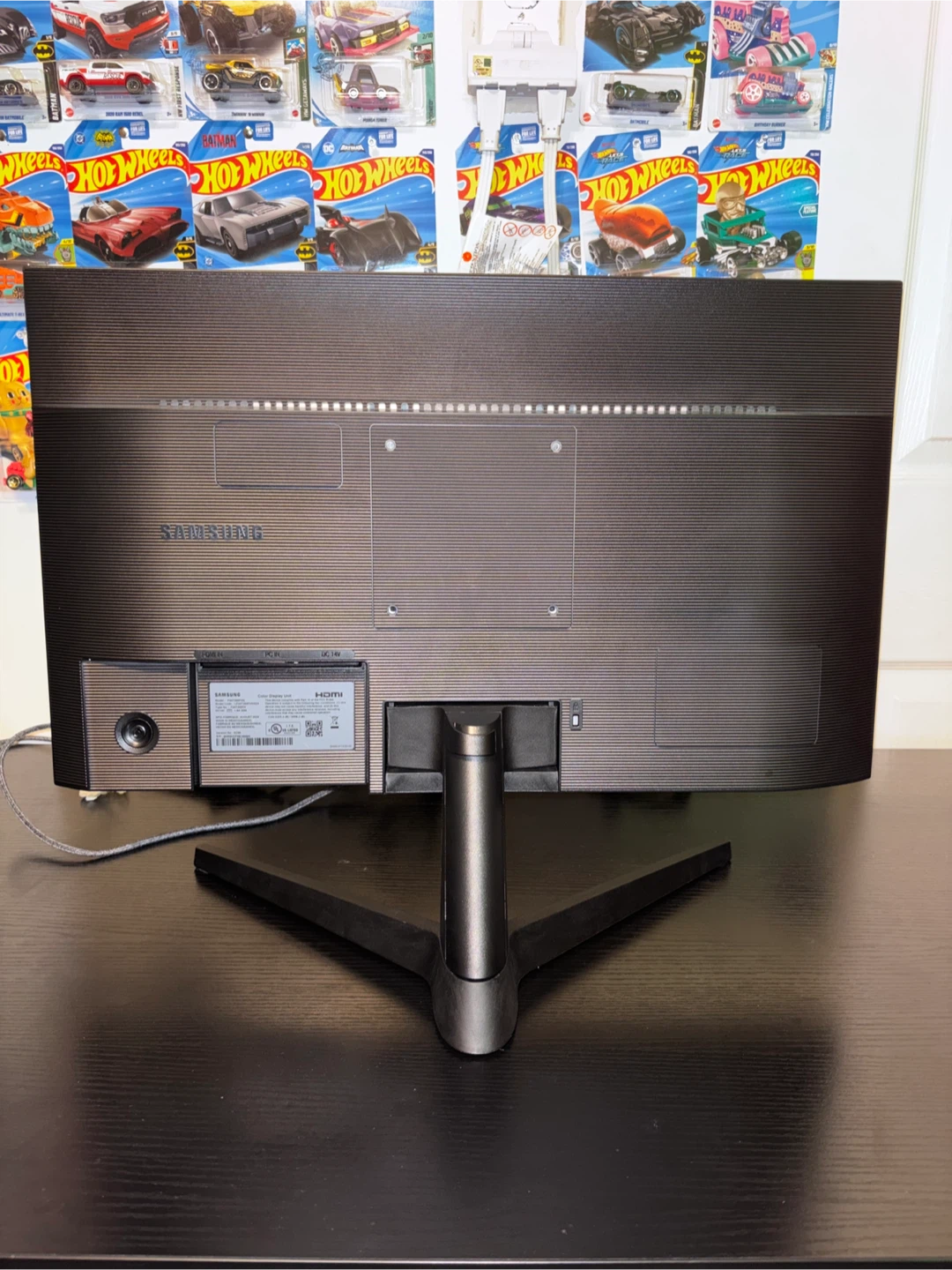 Samsung 24-inch Monitor - photo 2
