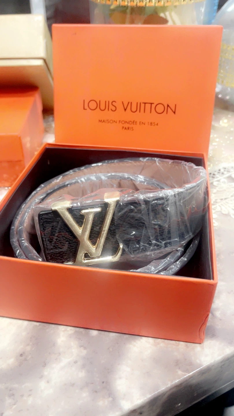 Louis Vuitton Black Monogram Belt size 45”