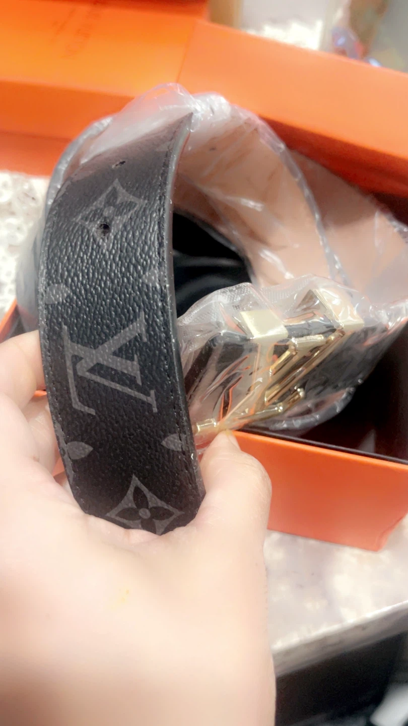 Louis Vuitton Black Monogram Belt size 45” - photo 2