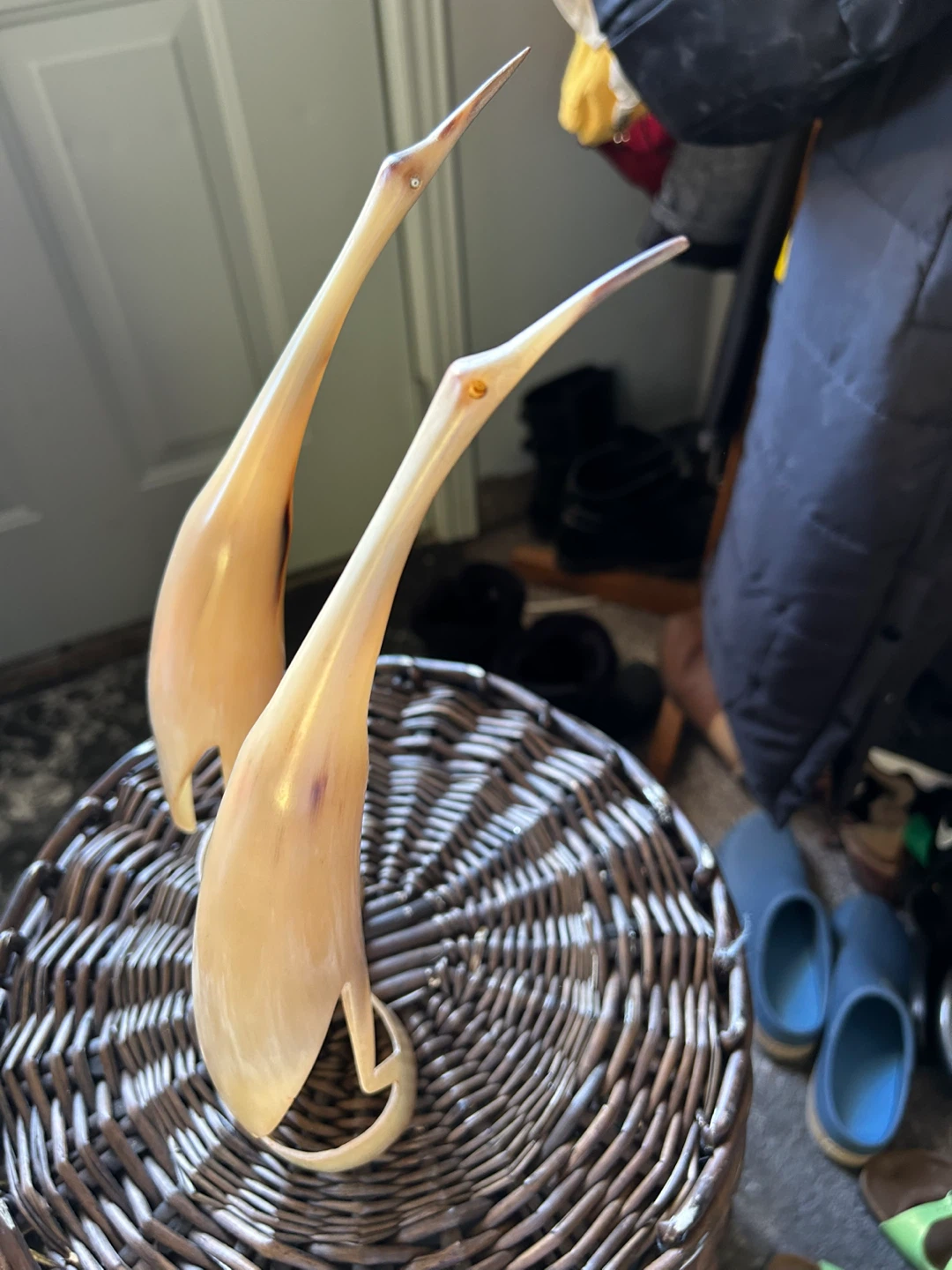 Pair of Carved Horn Crane Figurines - photo 5