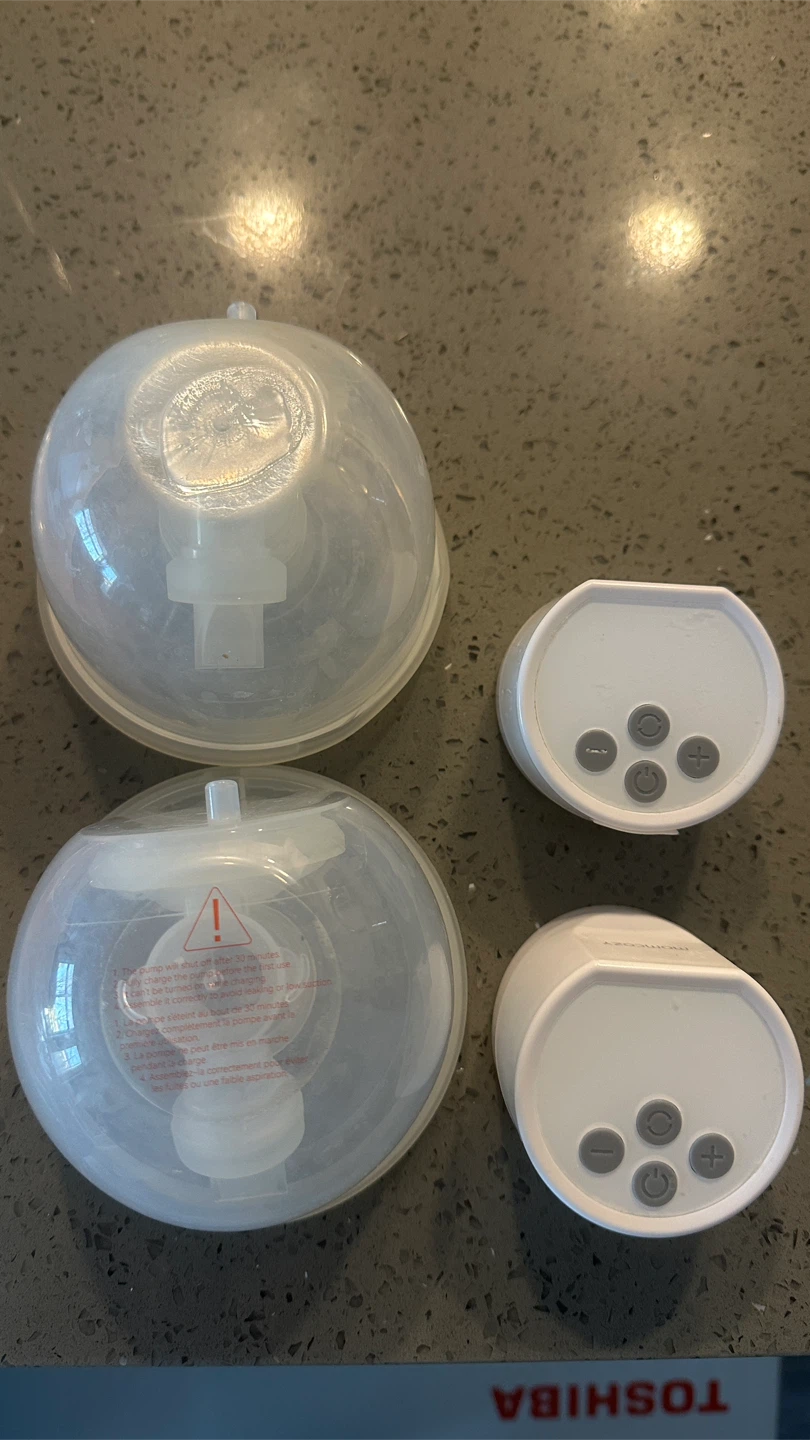 Wearable Breast Pump Motor Unit & Flanges - photo 3