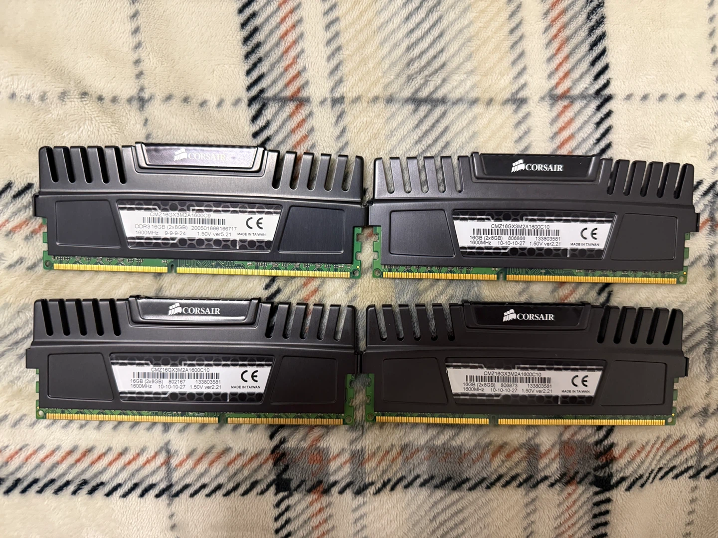 Corsair Vengeance LPX 16GB DDR3 RAM (4x8GB) - photo 2