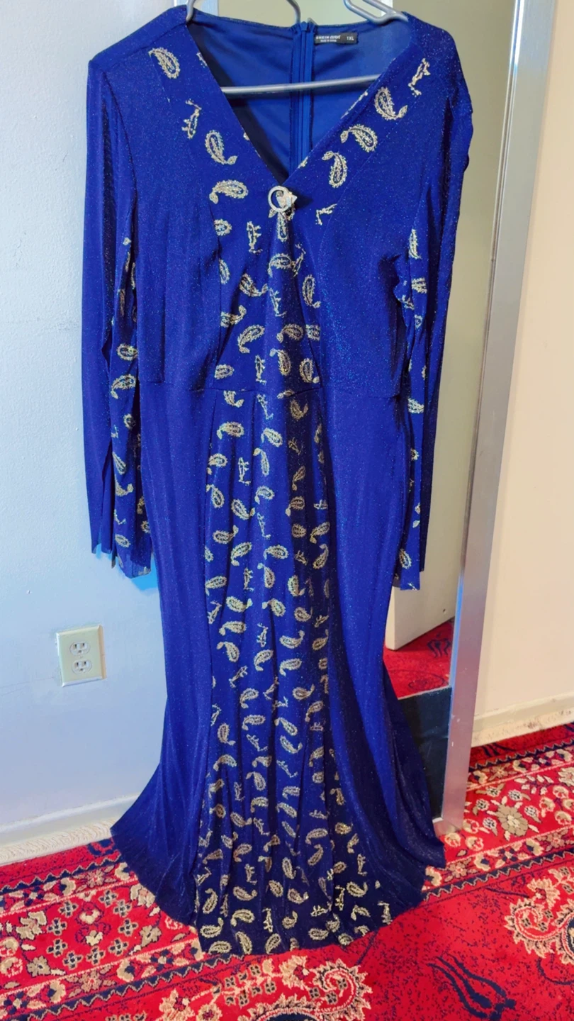 Women's Blue Paisley Sparkle Maxi Dress