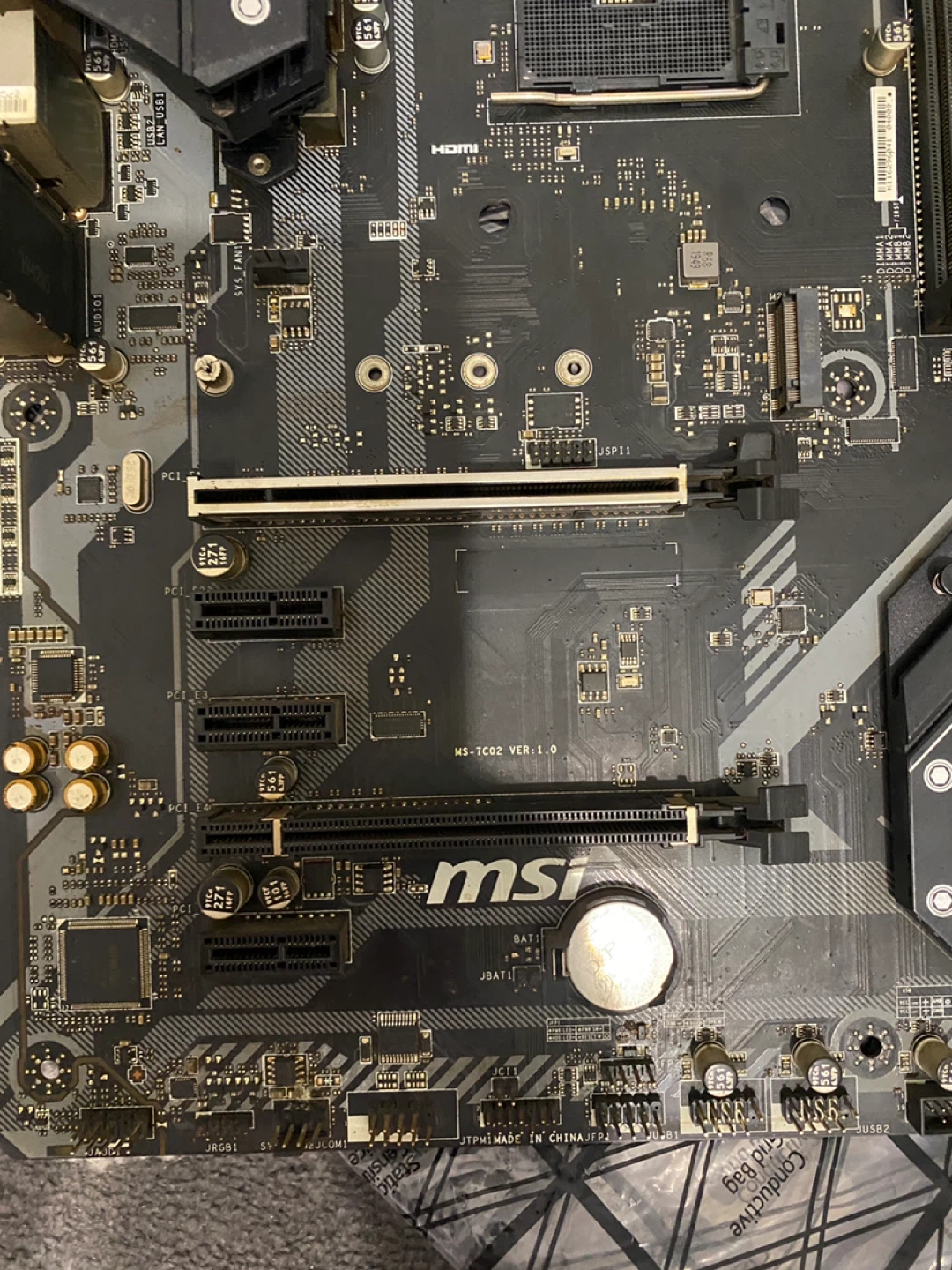MSI B450 TOMAHAWK MAX Motherboard AM4 DDR4 - photo 4
