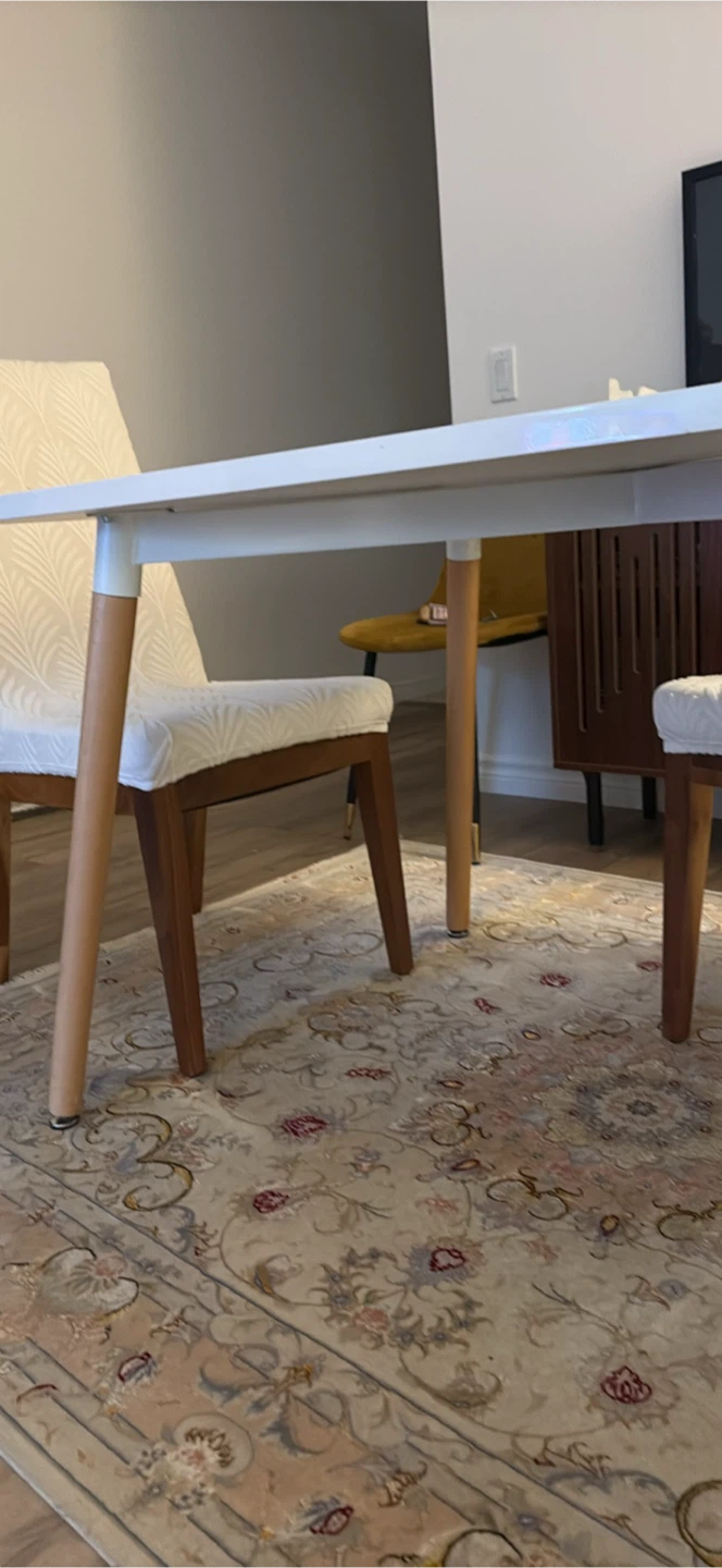 White Dining Table with Wooden Legs - photo 3