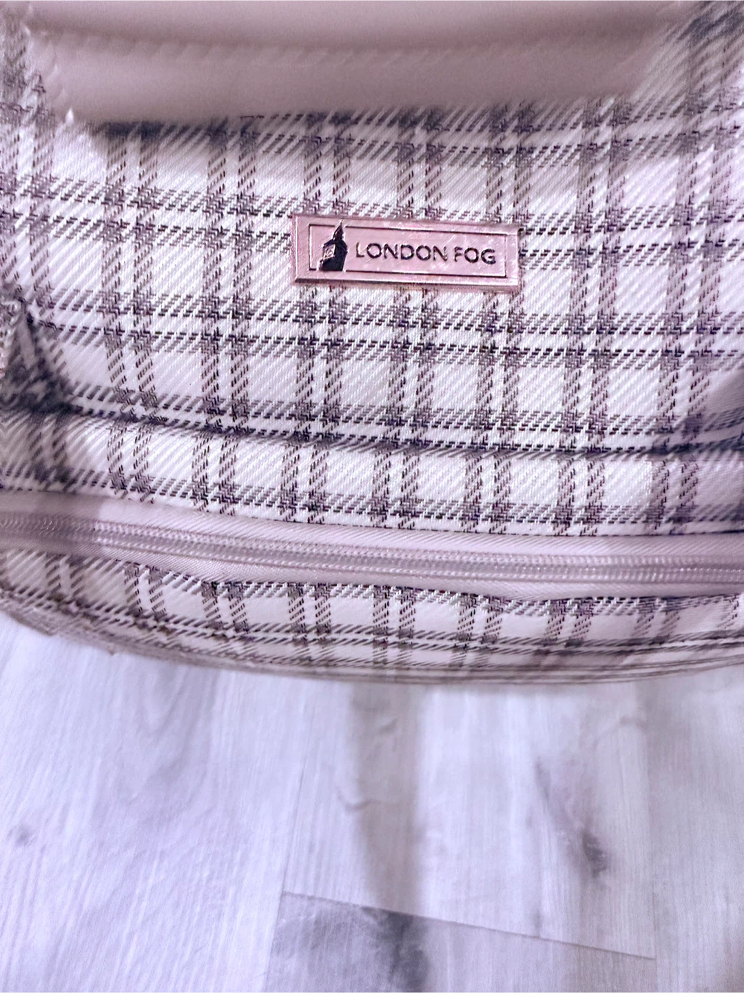 London Fog Under Seat Bag - photo 4