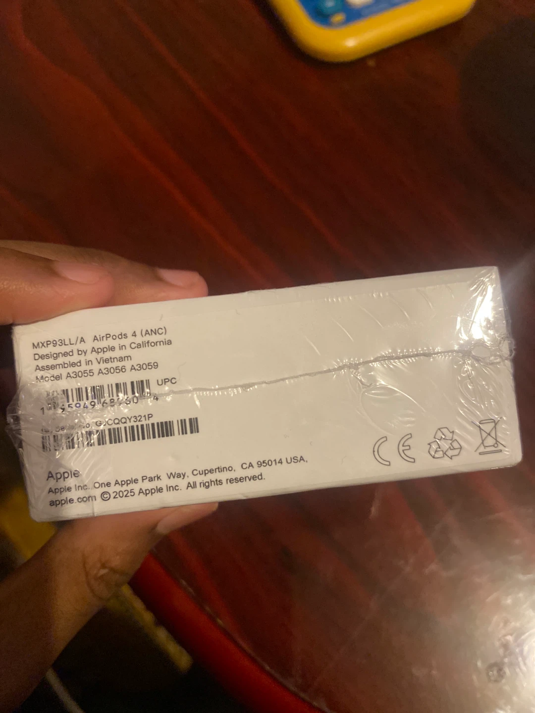 Apple AirPods Pro 4 with MagSafe Charging Case - photo 3