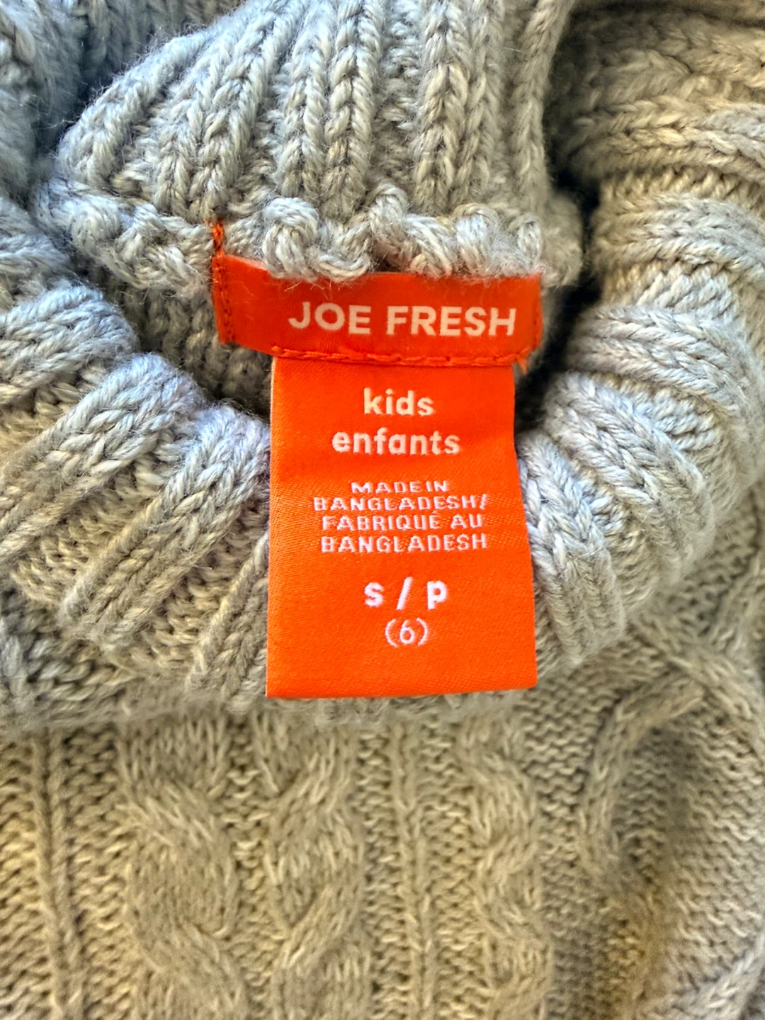 Joe Fresh Kids Grey Turtleneck Sweater Size S/P (6) - photo 3