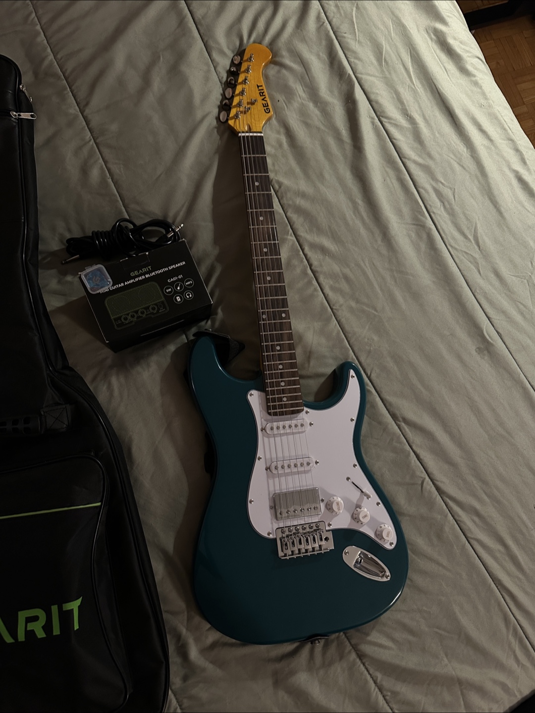 Beginner guitar kit