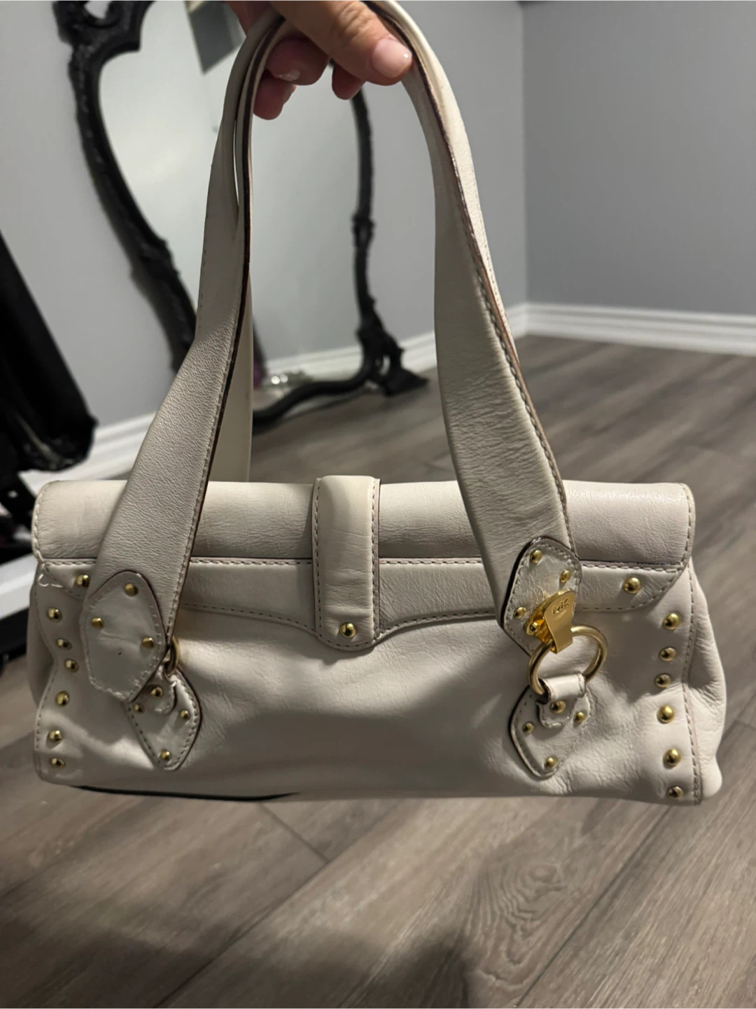 Michael Kors White Leather Studded Handbag - photo 2