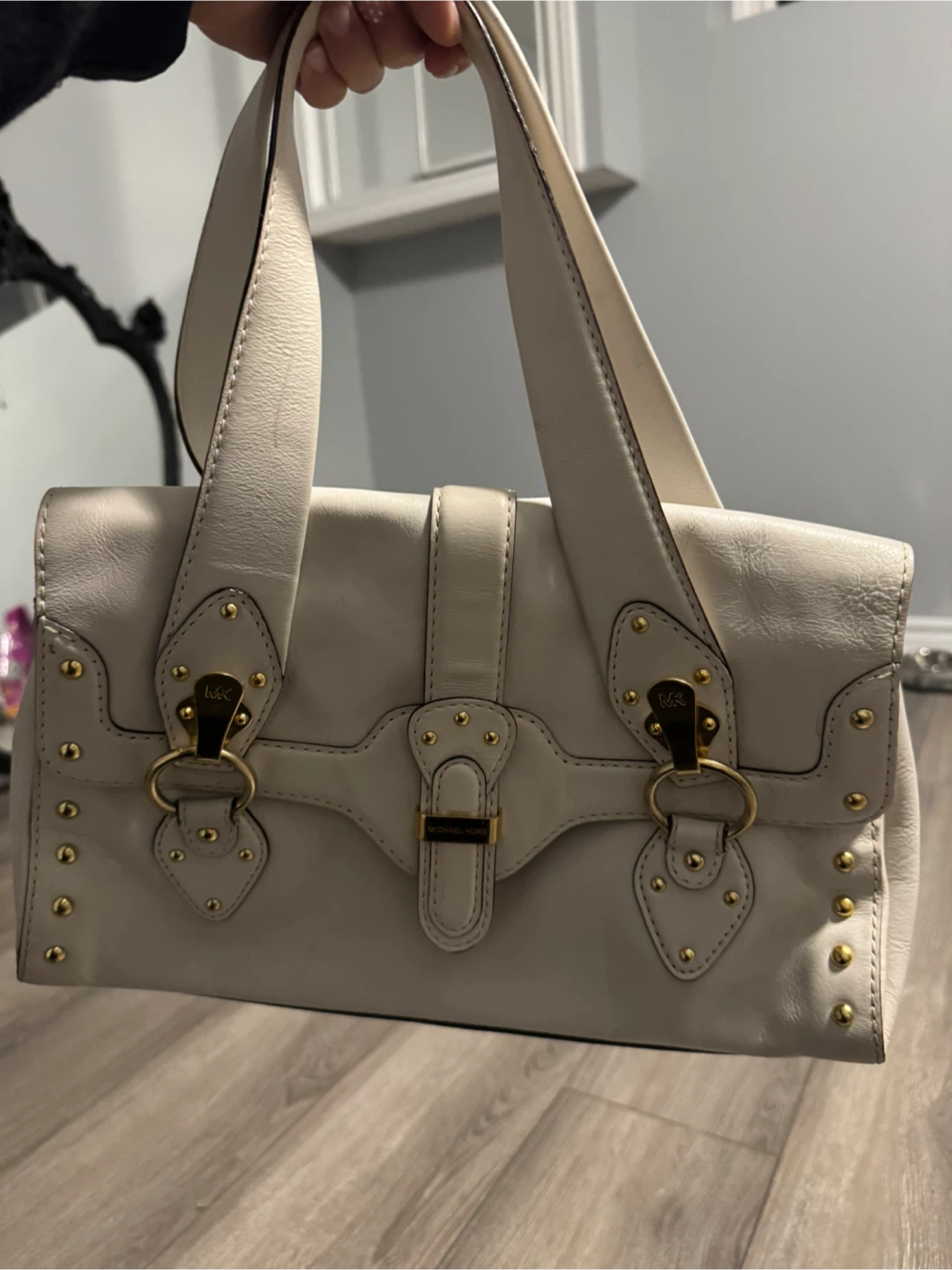 Michael Kors White Leather Studded Handbag - photo 3