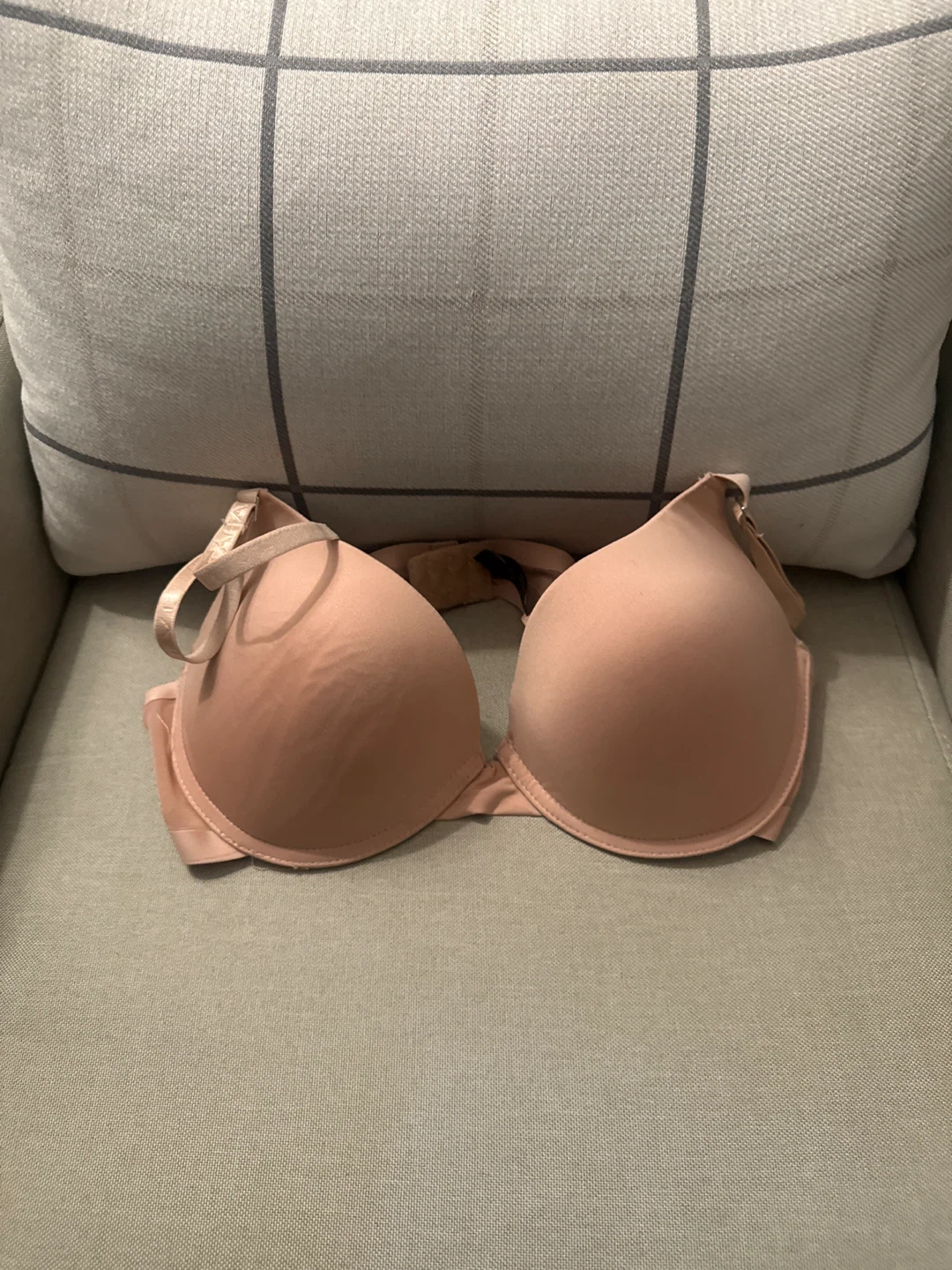 Tahari Nude Push-Up Bra - New  🧡