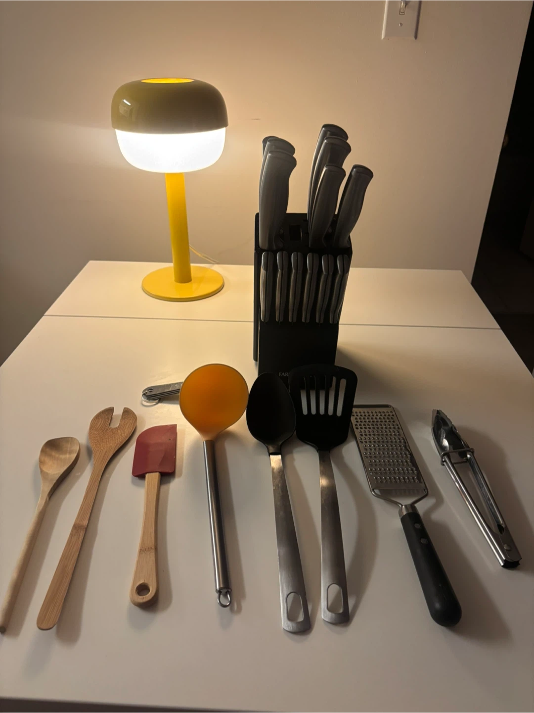 Farberware Knife Block Set with Assorted Kitchen Utensils