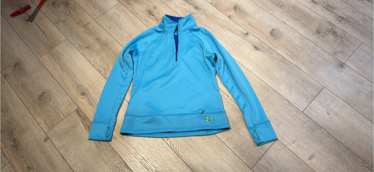 Under Armour Blue Long Sleeve Athletic Top