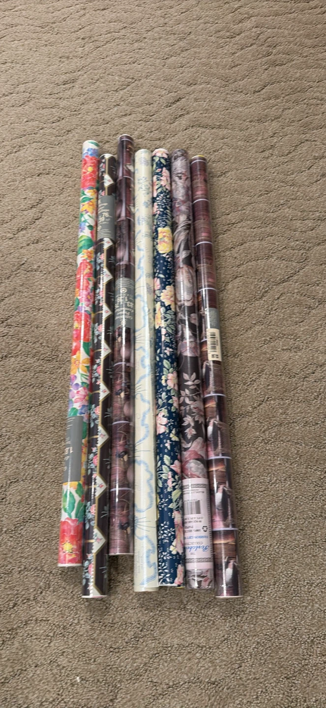 Bundle of 7 Rolls Gift Wrap