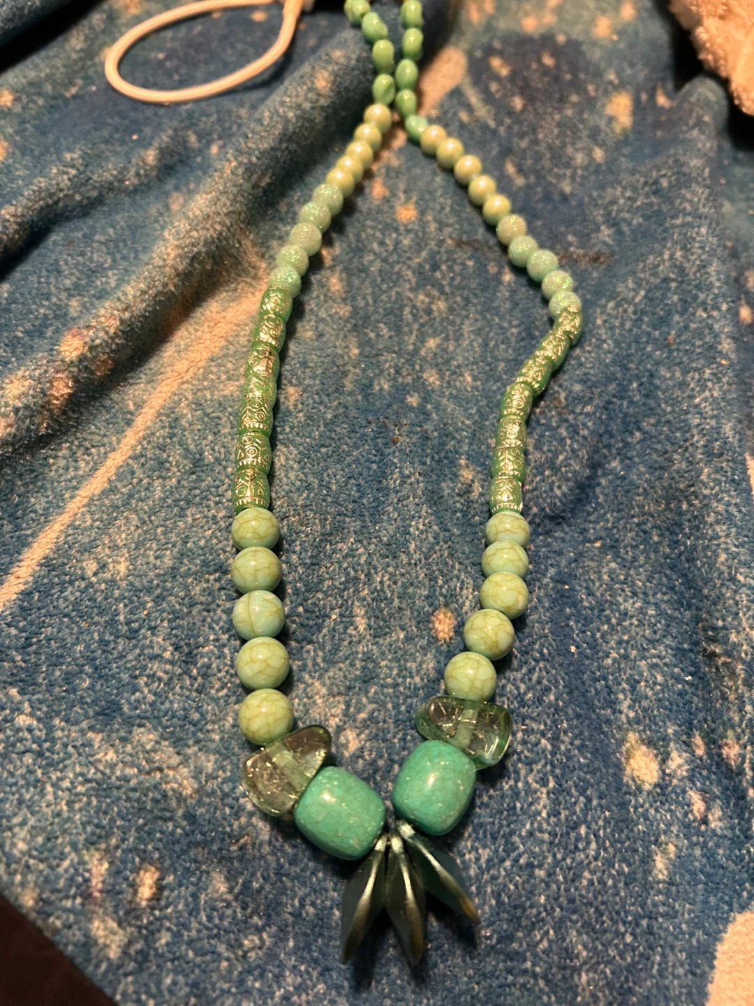Green Beaded Necklace - photo 2