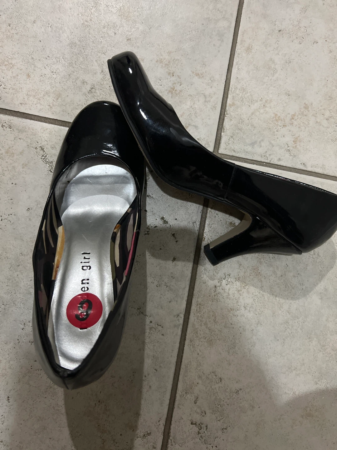 Madden Girl Black Patent Heels Size 6