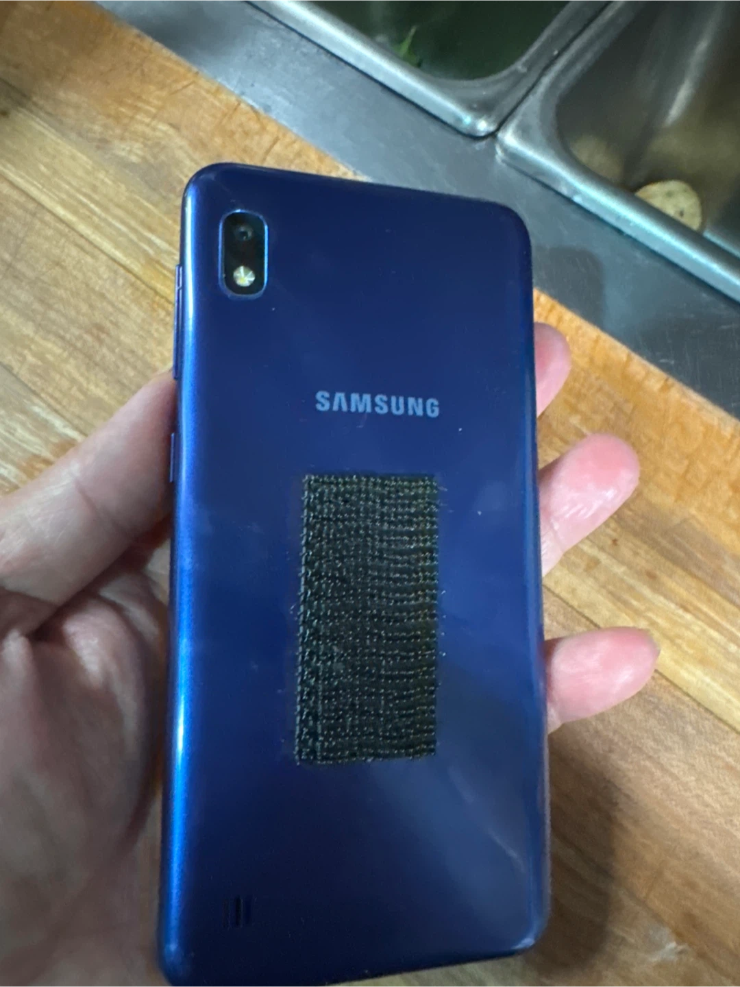 Samsung Galaxy A10e Blue Smartphone - photo 2