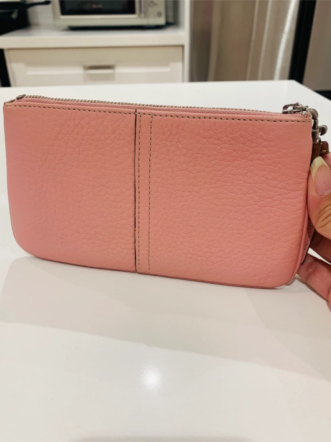 🩷 Price Firm! Coach Pink Leather Wristlet 🩷 - photo 5