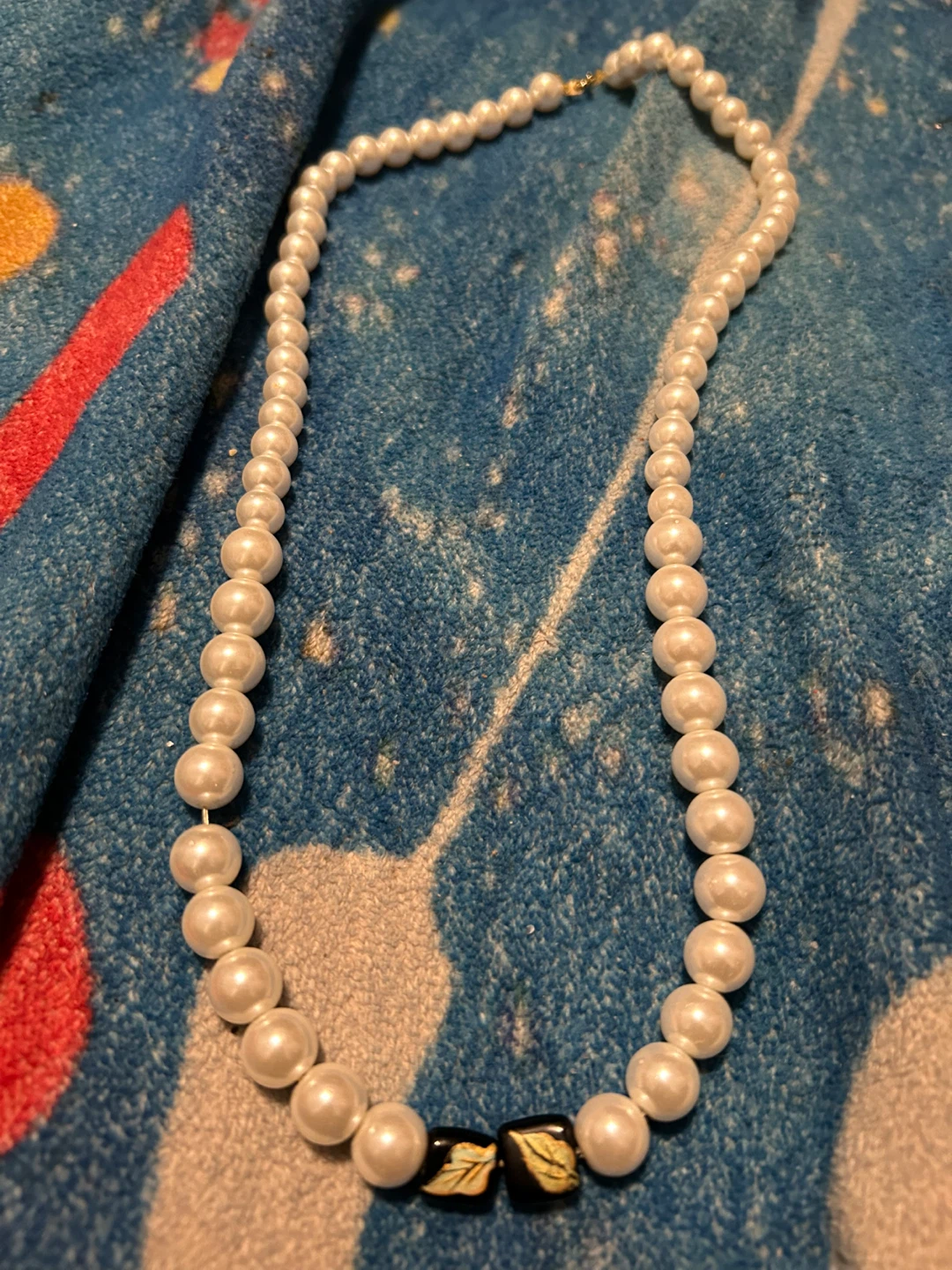 White Faux Pearl Necklace with Butterfly Clasp - photo 2
