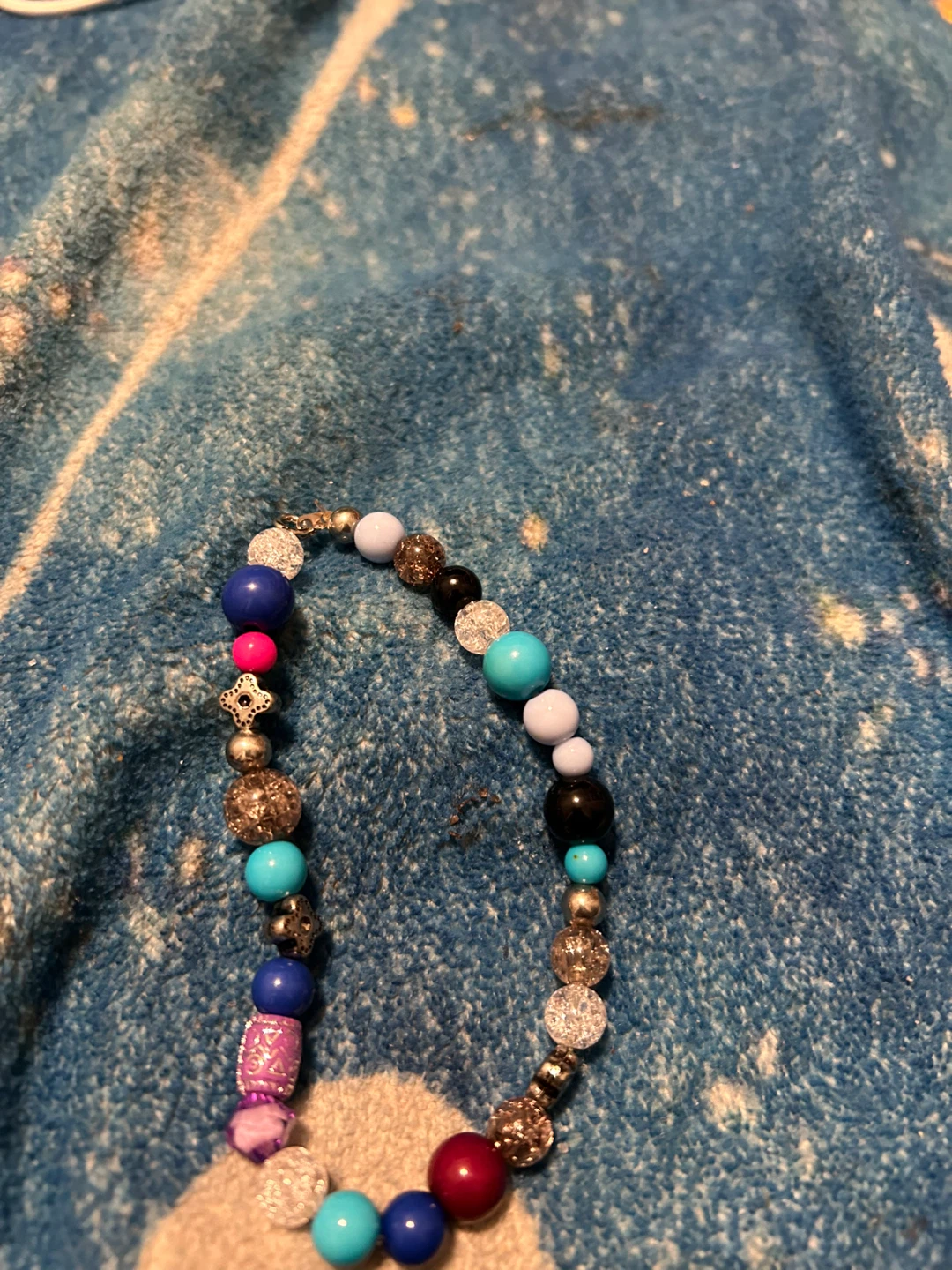 Beaded Bracelet and Necklace Set - photo 2