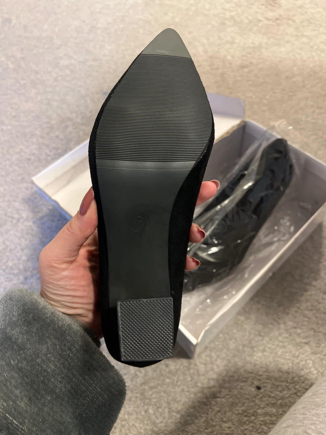 Black Suede Block Heel Pumps - photo 3