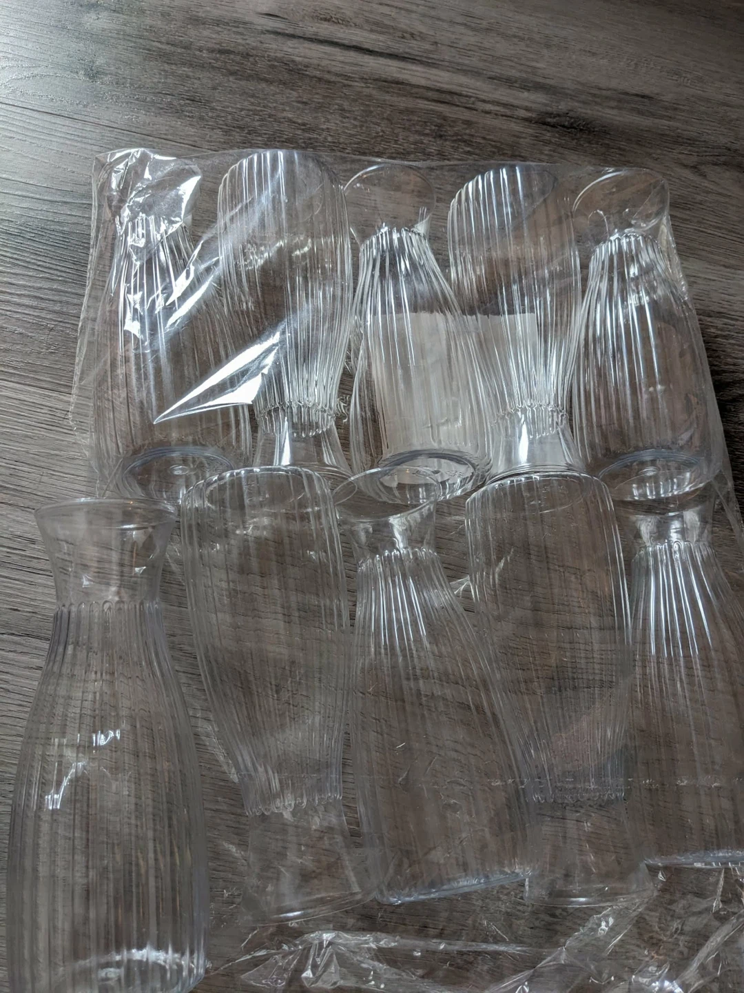 Set of 10 Clear Plastic Vases - photo 2