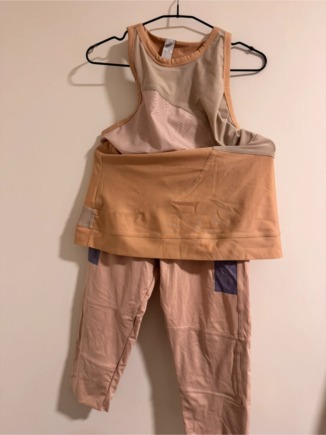 Athletic Tank Top and Jogger Pants Set - photo 3