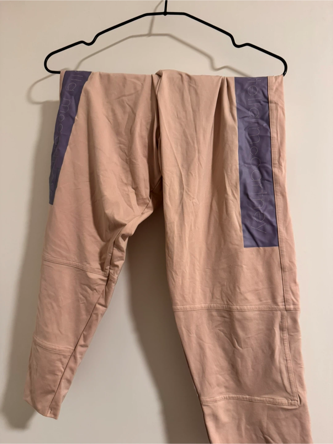 Athletic Tank Top and Jogger Pants Set - photo 2