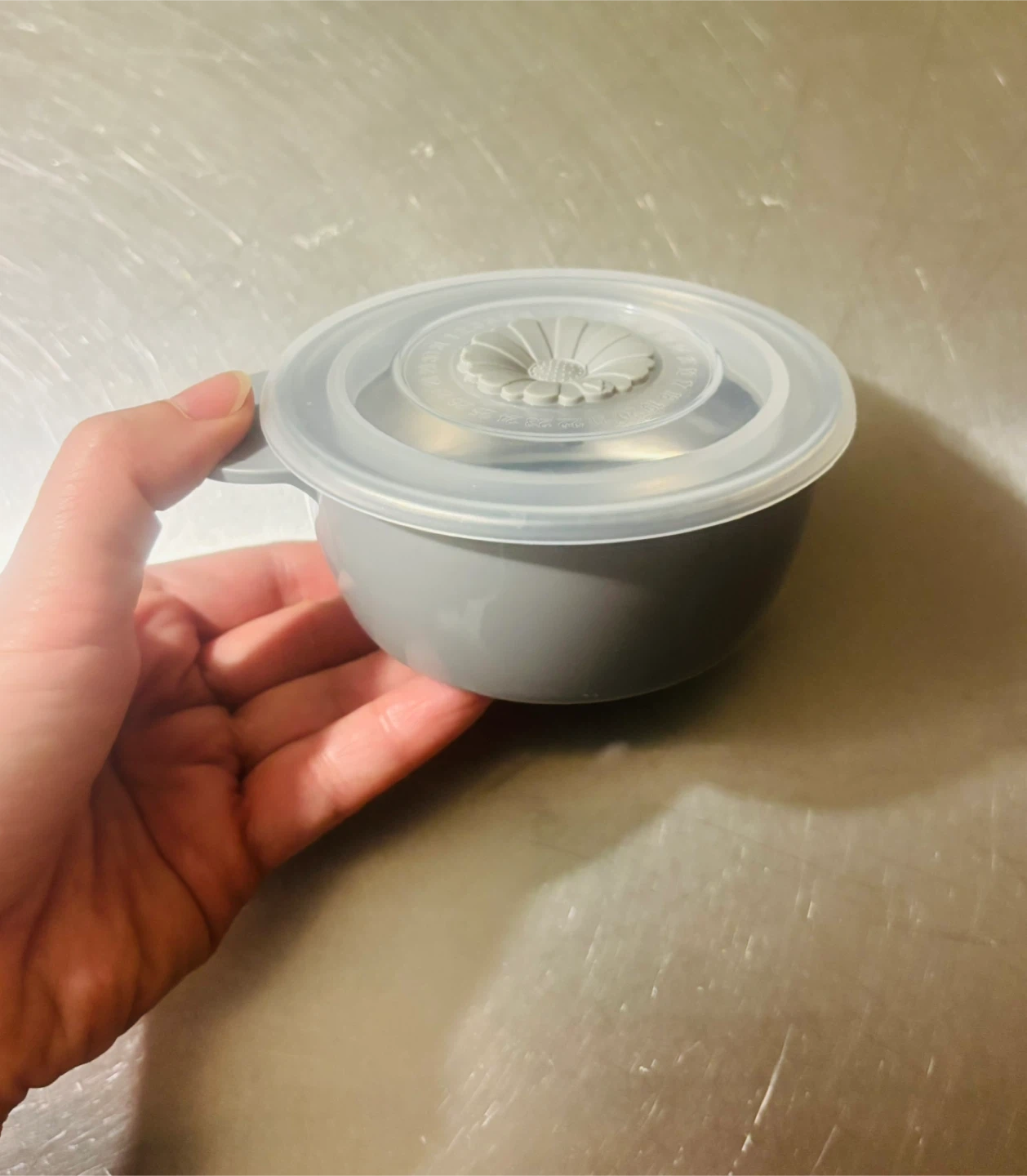 Grey Small Bowl with Lid.😊 great for packing snacks! - photo 3