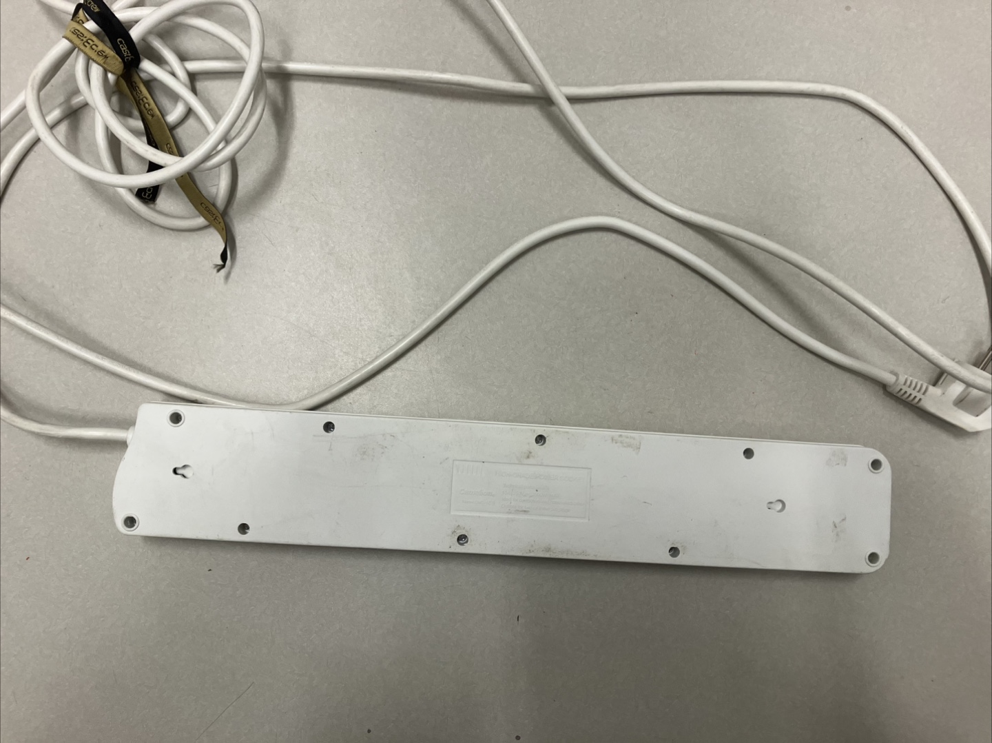 EU power strip 250v - photo 2