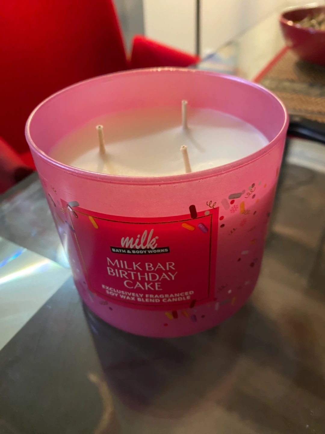 Bath & Body Works Milk Bar Birthday Cake 3-Wick Candle 🧡 - photo 2