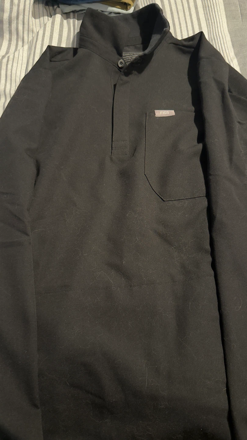 FIGS Black Long Sleeve Scrub Top - XS