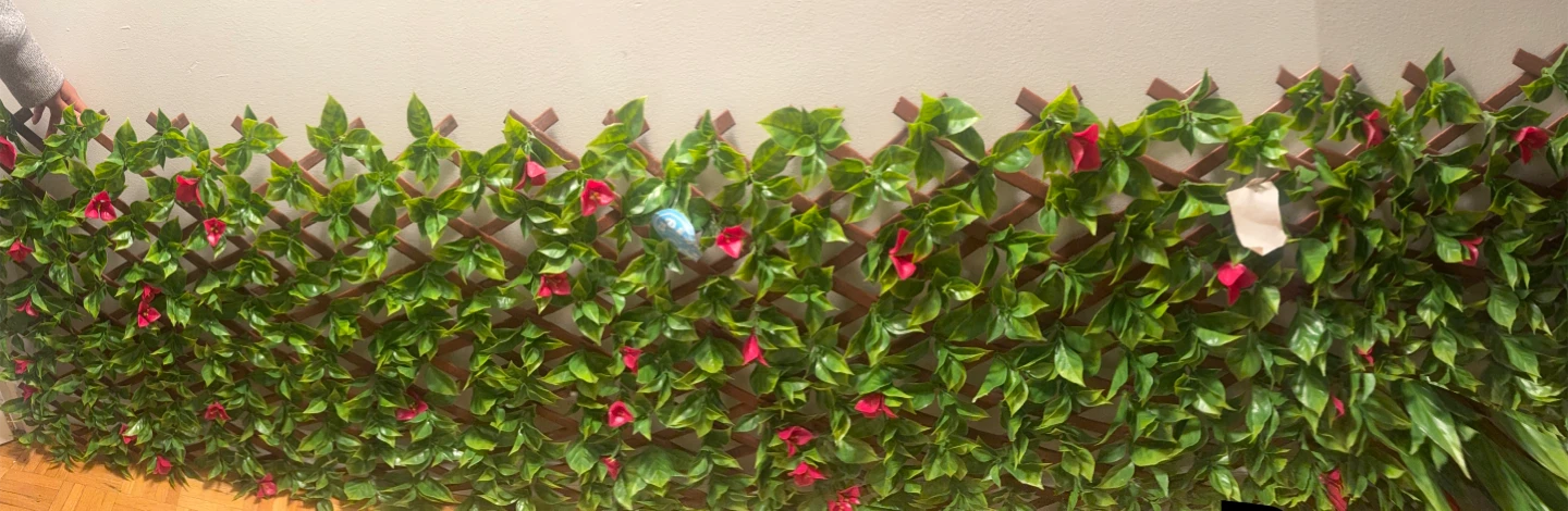 Garden Jardin Faux Ivy Lattice Panel with Red Flowers
