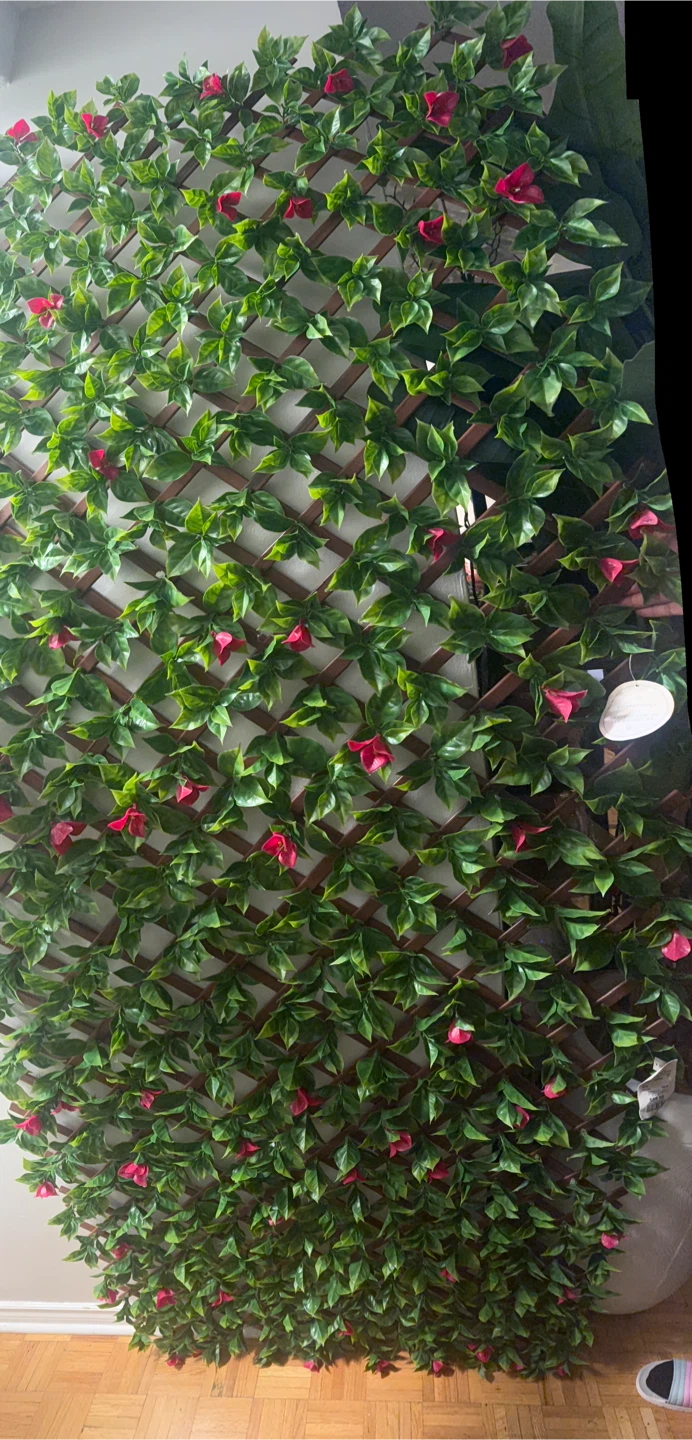 Garden Jardin Faux Ivy Lattice Panel with Red Flowers - photo 2