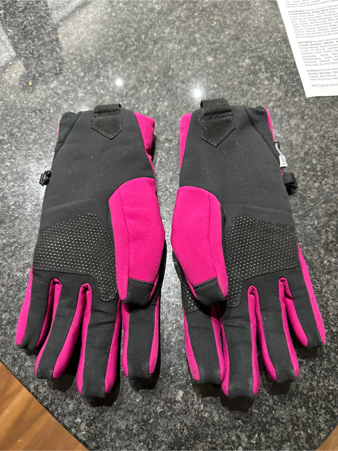 North Face glove 🧤 - photo 2