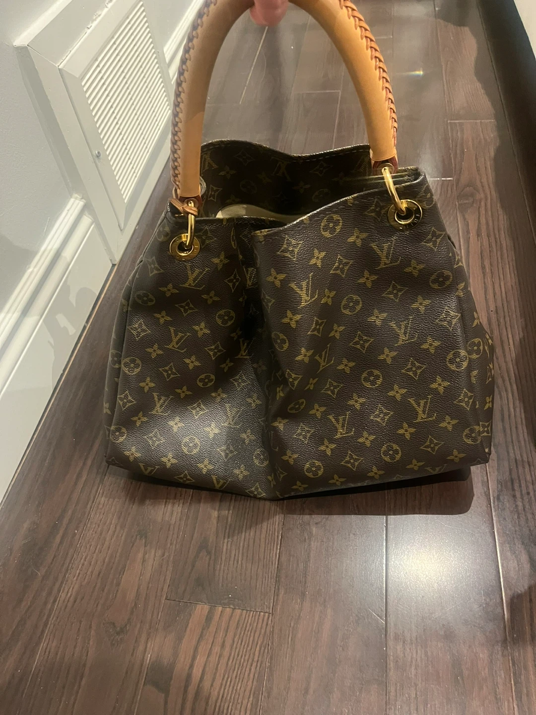 Louis Vuitton Monogram Shoulder Bag - photo 2