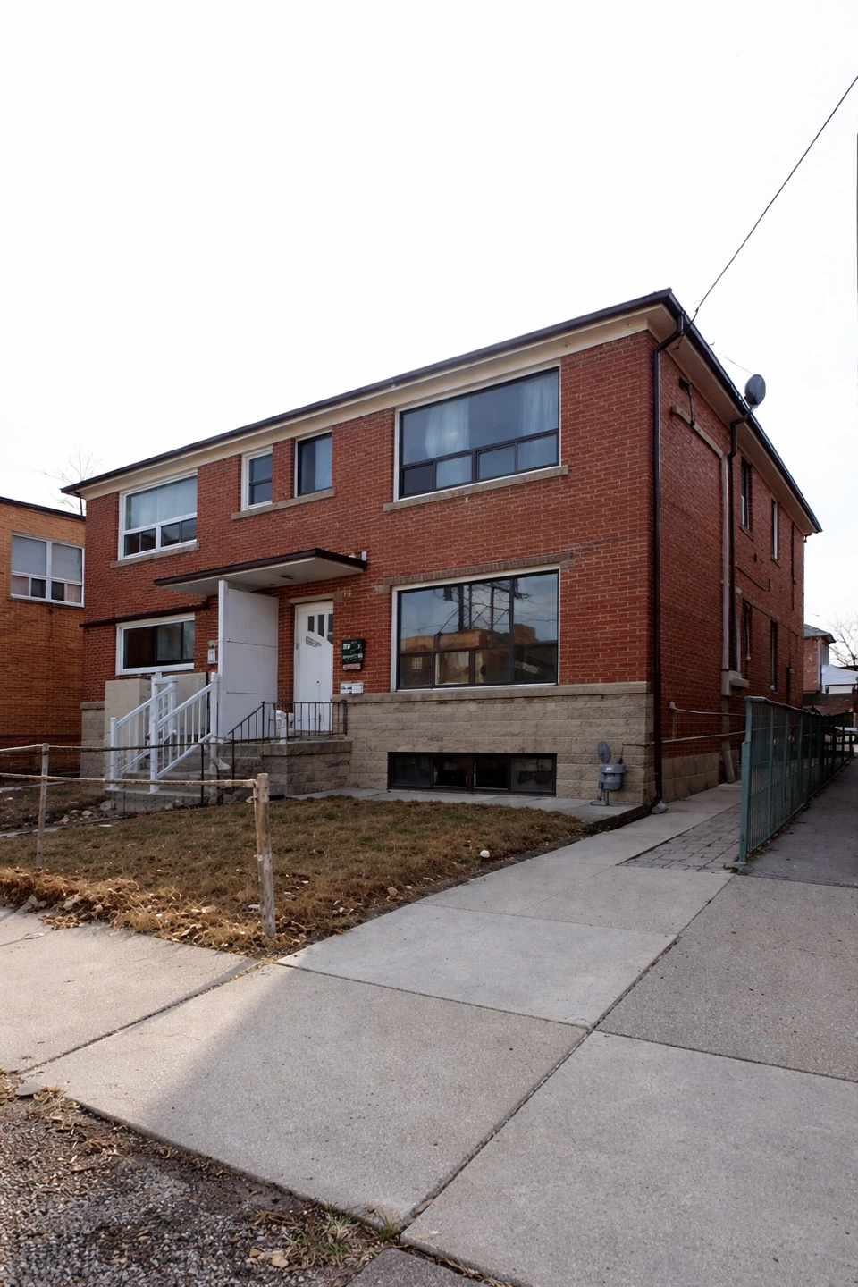 2 Bedroom Apartment for Rent – Available May 1, 2026