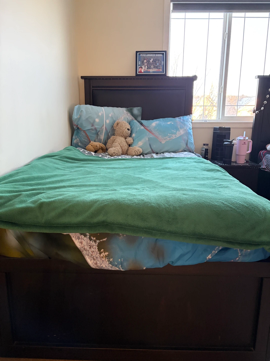 Twin box Bed Frame with mattress - photo 2