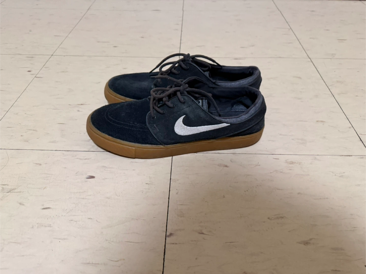 Nike Janoski Suede Skate Shoes - photo 3