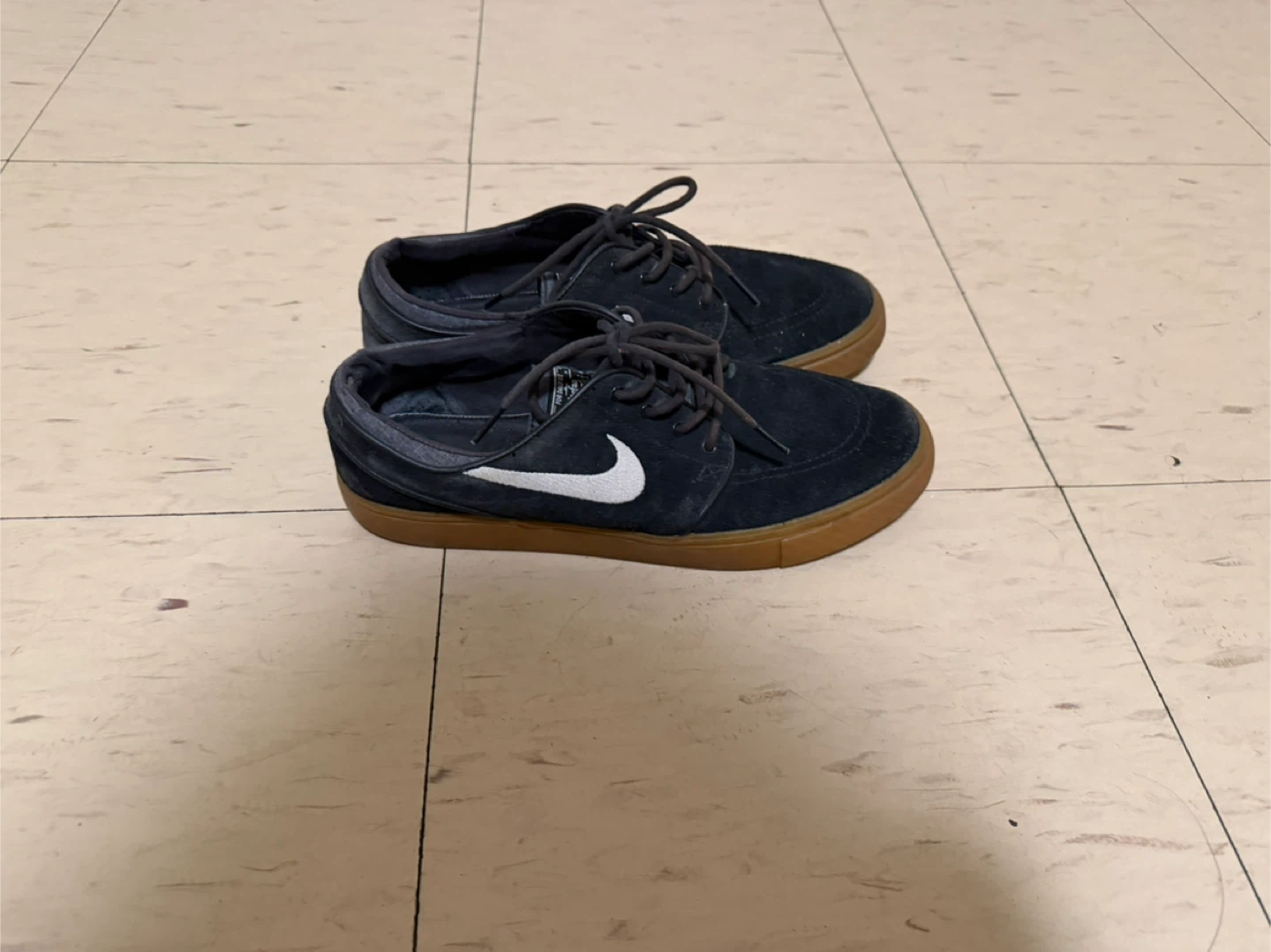 Nike Janoski Suede Skate Shoes - photo 2