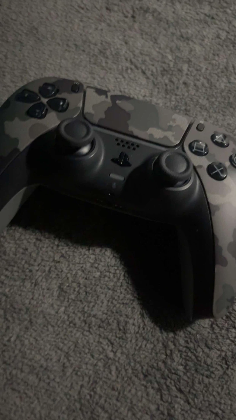 Sony PlayStation 5 DualSense Wireless Controller - photo 3