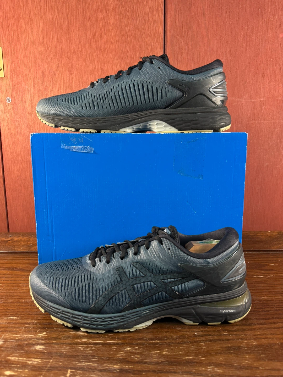 Asics Gel-Kayano 25  Men’s Athletic Running Shoes Size US 12