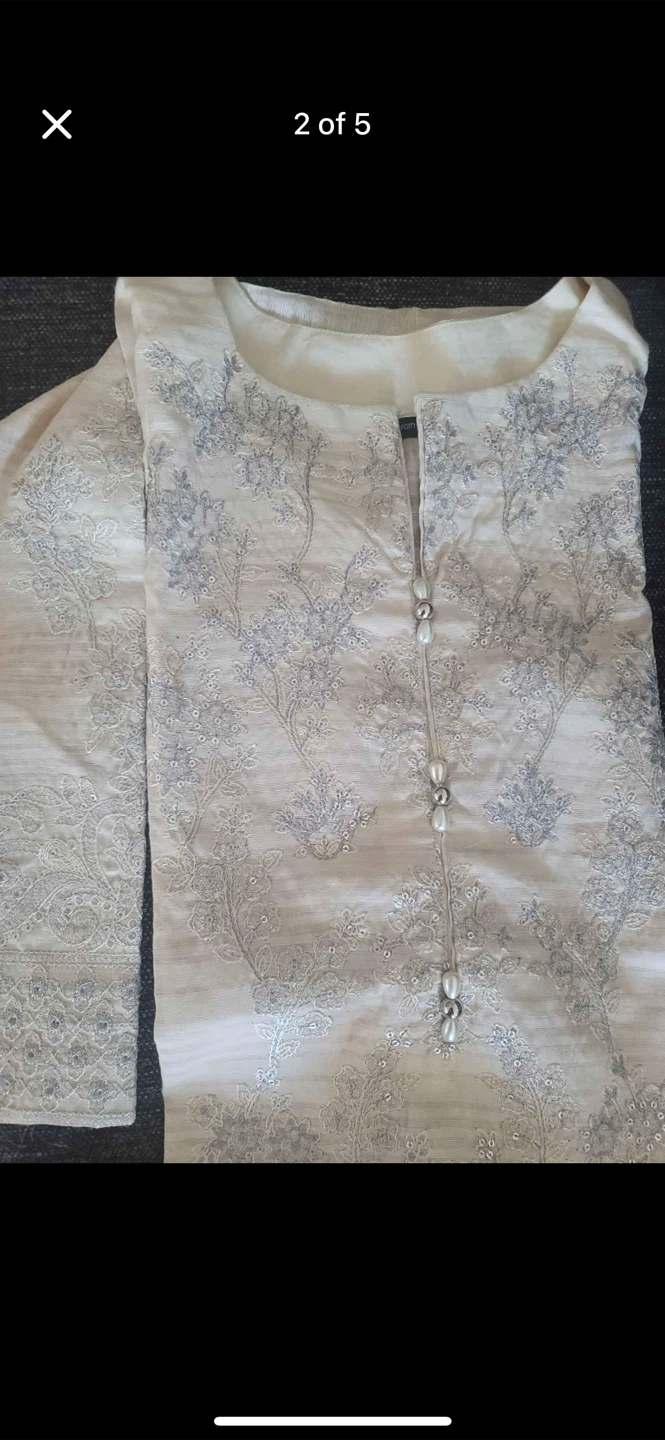 Cream embroidered kurta with pants