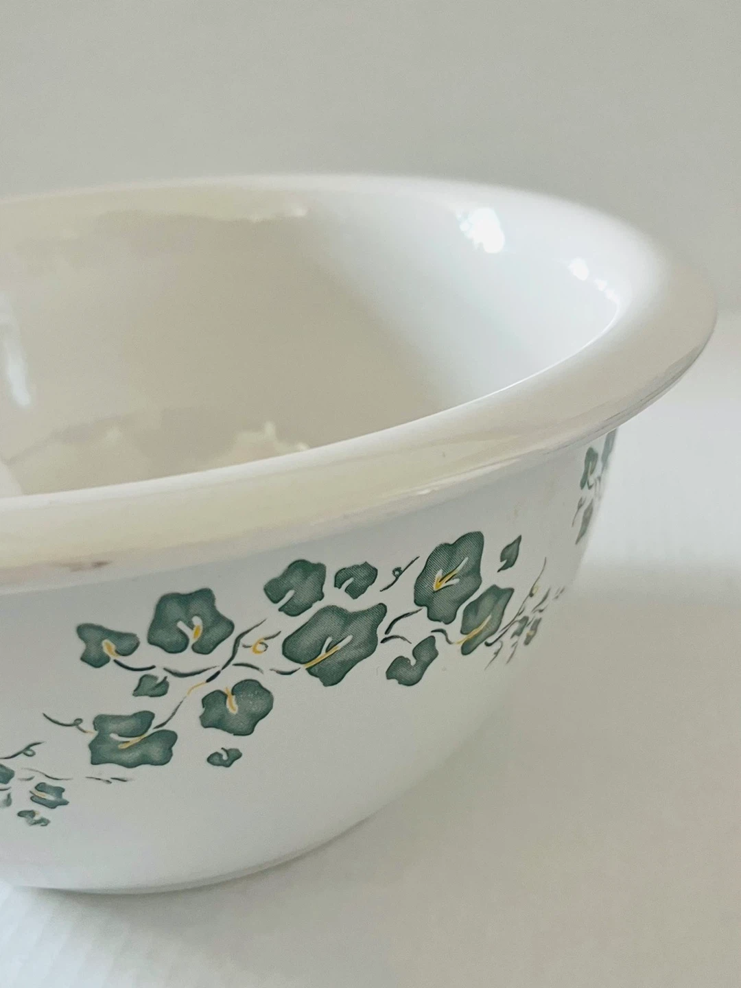 Ceramic Mixing Bowl – White with Green Floral Pattern