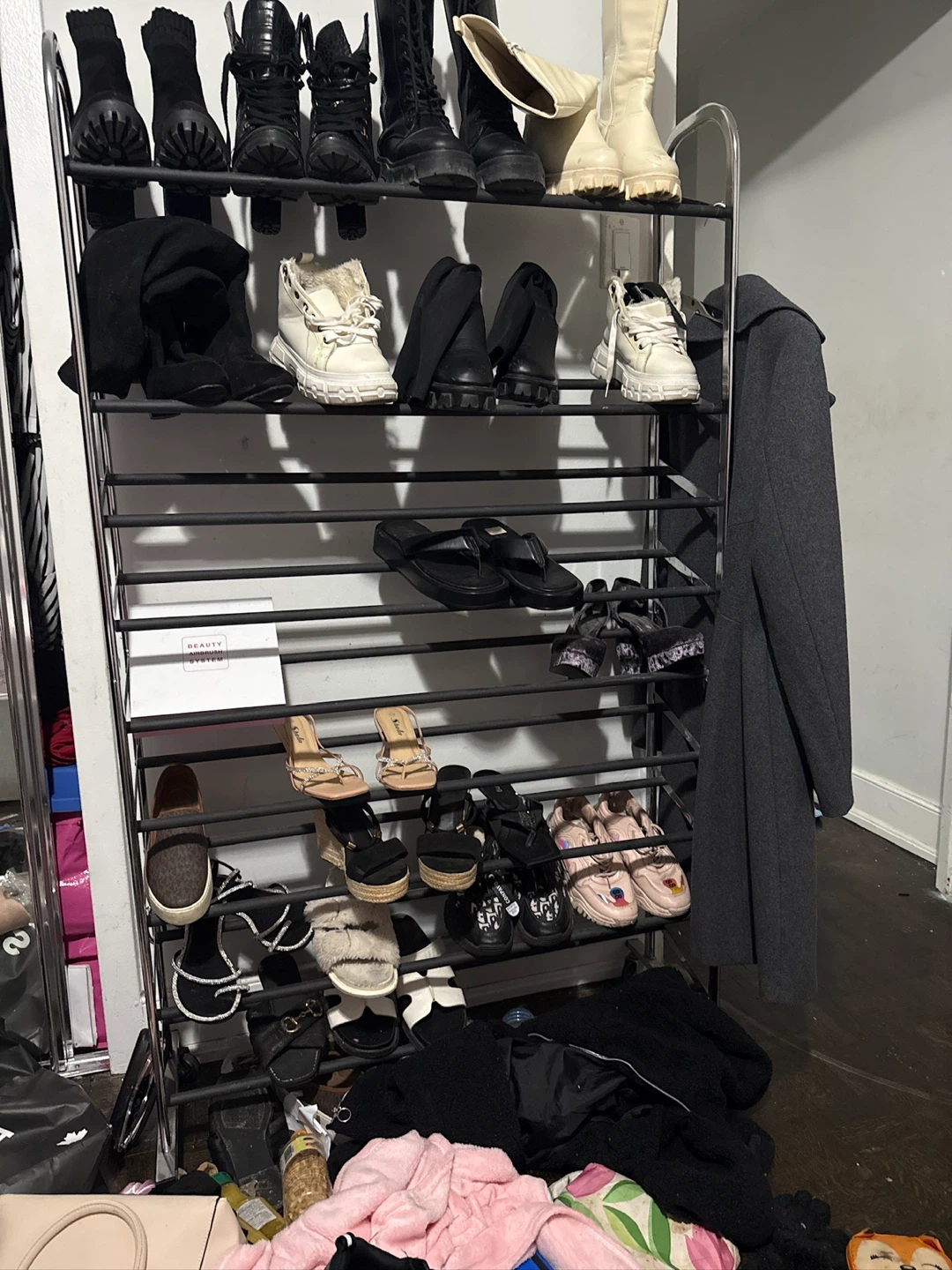 Shoe rack